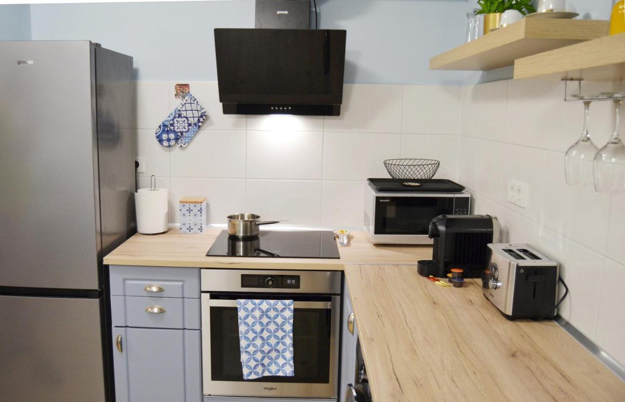 Sunshine - New & Quiet 1Br Apt, Business Area, Close To Airport, Highway A3, Subway Bukares Bagian luar foto