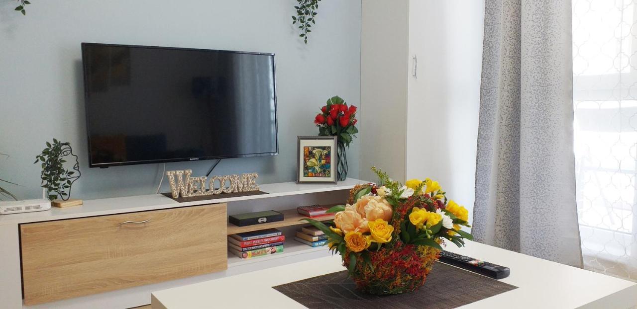 Sunshine - New & Quiet 1Br Apt, Business Area, Close To Airport, Highway A3, Subway Bukares Bagian luar foto